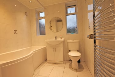 2 bed flat, Beadnell Place, Shieldfield, Newcastle, NE21YD - Image 4